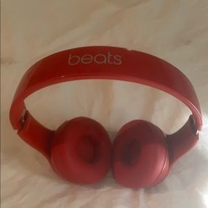 Beats wireless head phones